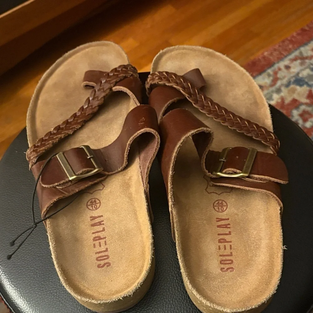 SOLEPLAY brown leather men’s stylish Sandals with braided strap, made in India